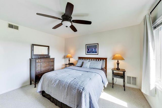 3940 W Bryn Mawr Avenue 501, Chicago, IL 60659