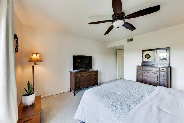 3940 W Bryn Mawr Avenue 501, Chicago, IL 60659