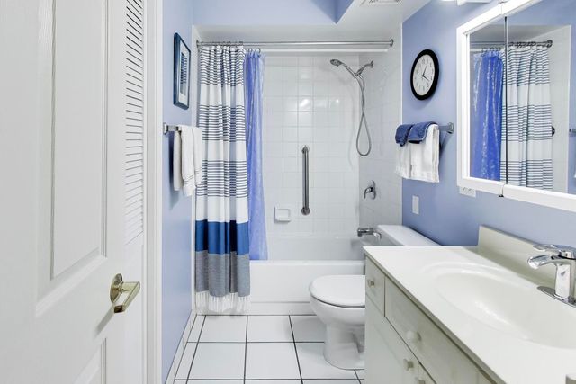 3940 W Bryn Mawr Avenue 501, Chicago, IL 60659