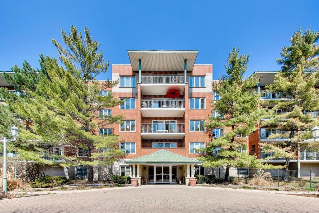 3940 W Bryn Mawr Avenue 501, Chicago, IL 60659