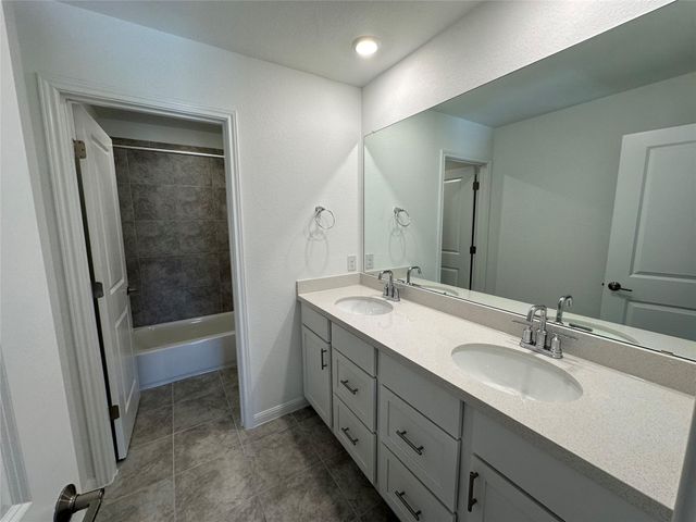 112 Diorite DR, Liberty Hill, TX 78642