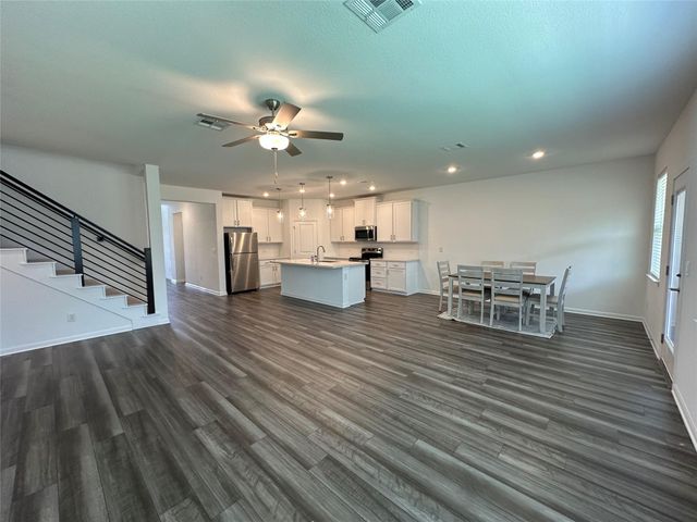 112 Diorite DR, Liberty Hill, TX 78642