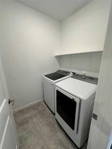 112 Diorite DR, Liberty Hill, TX 78642