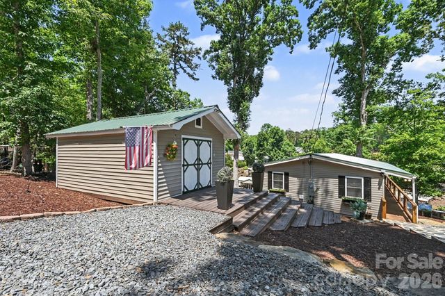512 Deerfield Road, Mount Gilead, NC 27306