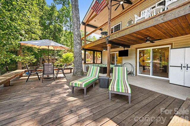 512 Deerfield Road, Mount Gilead, NC 27306