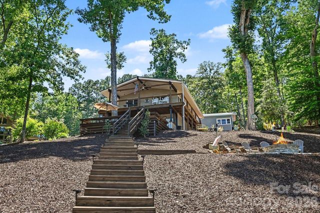 512 Deerfield Road, Mount Gilead, NC 27306