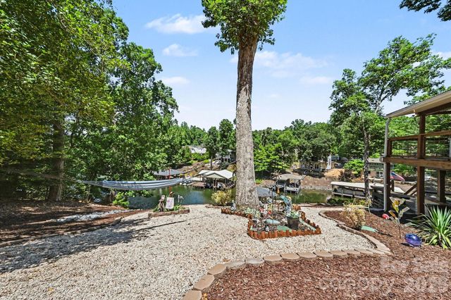 512 Deerfield Road, Mount Gilead, NC 27306