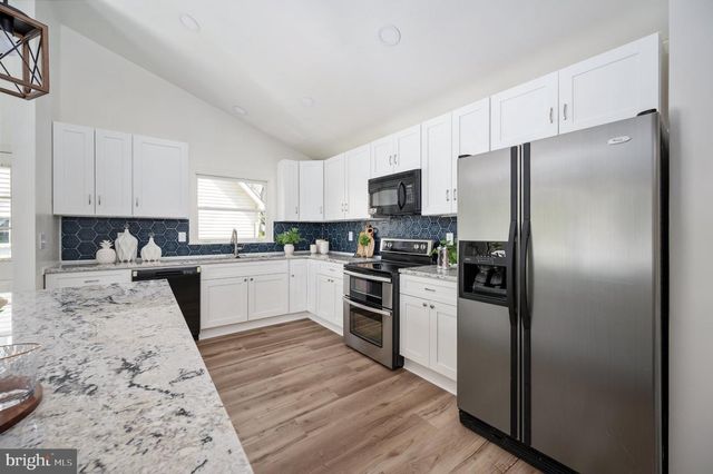 119 LARKSPUR LN, Locust Grove, VA 22508