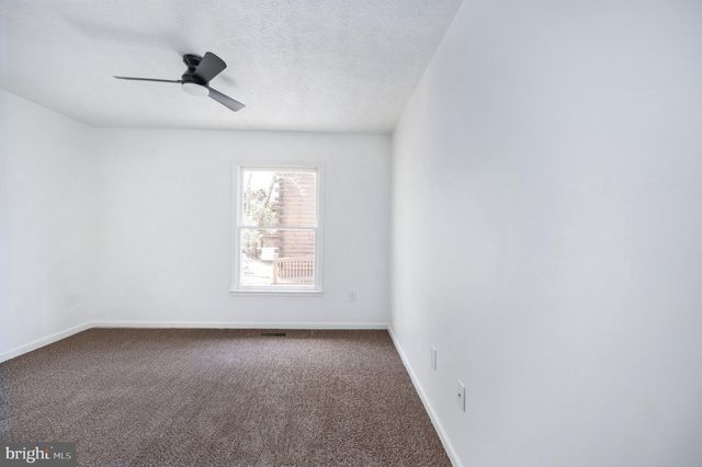 119 LARKSPUR LN, Locust Grove, VA 22508