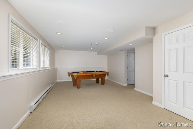 2222 Beatrice Drive Ne, Grand Rapids Twp, MI 49505