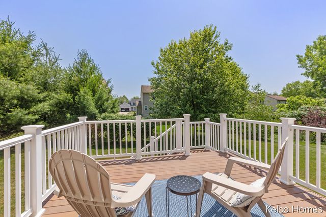 2222 Beatrice Drive Ne, Grand Rapids Twp, MI 49505
