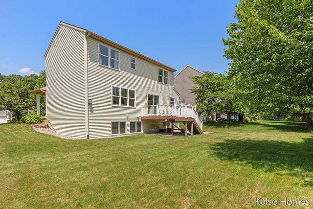 2222 Beatrice Drive Ne, Grand Rapids Twp, MI 49505