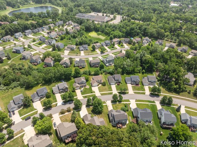 2222 Beatrice Drive Ne, Grand Rapids Twp, MI 49505