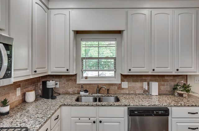244 Greenfield Ridge Drive, Brandon, MS 39042
