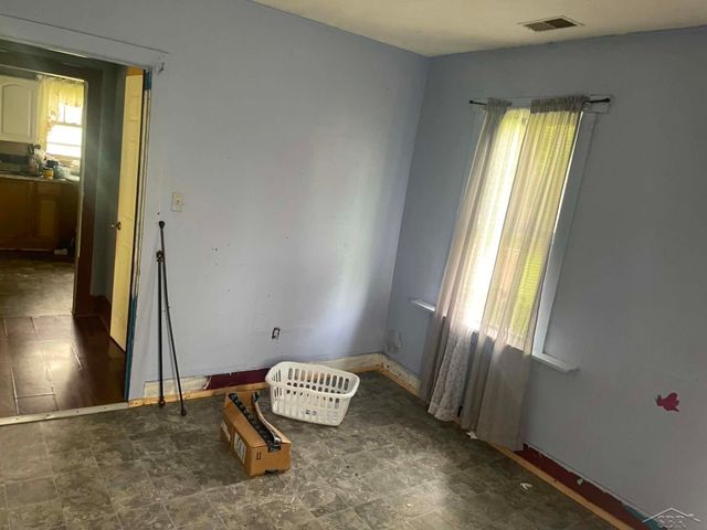 2712 Collingwood Street, Saginaw, MI 48601