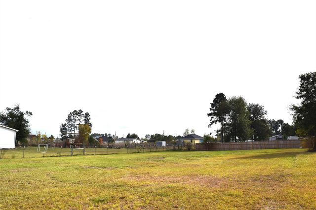 1129 County Road 5100, Cleveland, TX 77327