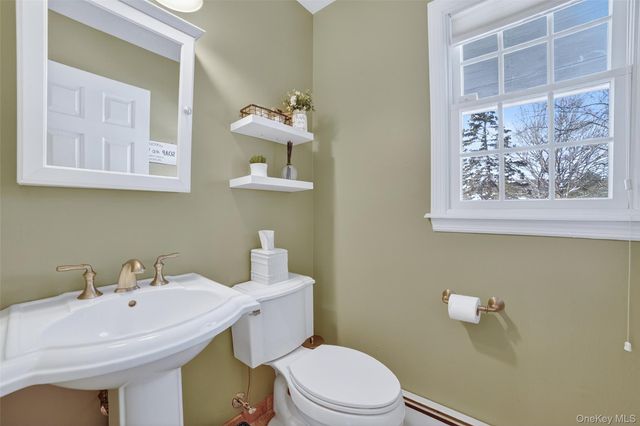 423 Rutledge Drive, Yorktown Heights, NY 10598