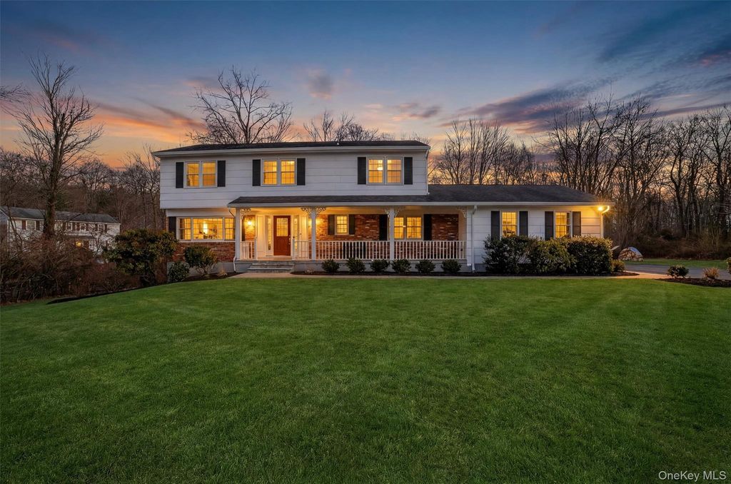 423 Rutledge Drive, Yorktown Heights, NY 10598