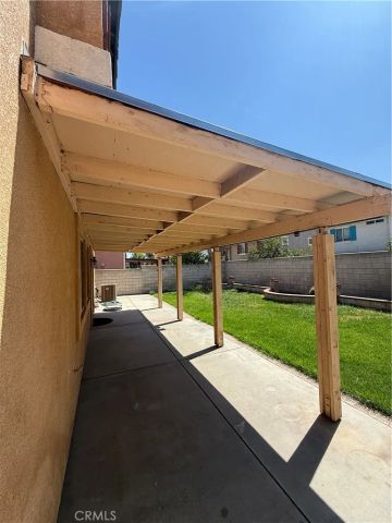 7262 Magnolia, Fontana, CA 92336