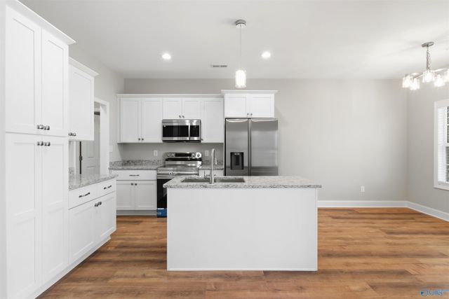 1702 Lydia Drive NW, Huntsville, AL 35816