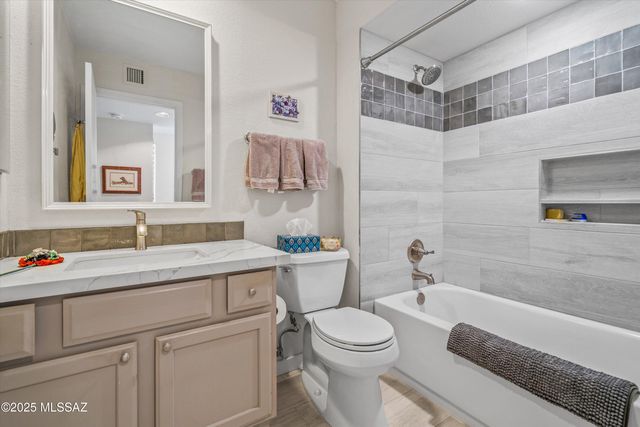 14306 N Copperstone Drive, Oro Valley, AZ 85755