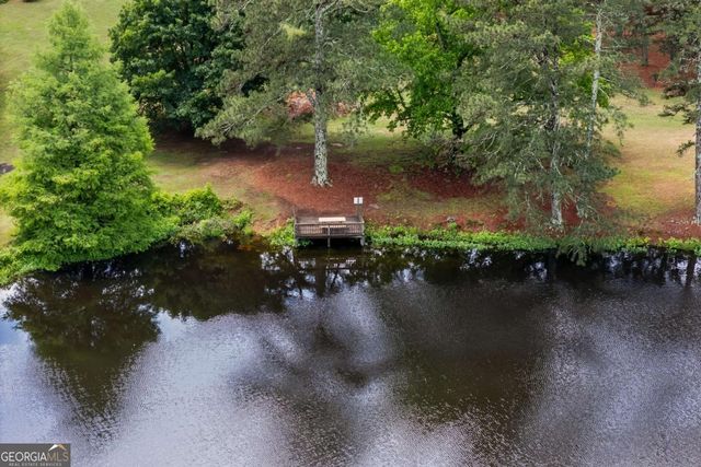 1080 Lakeside Court, Bishop, GA 30621