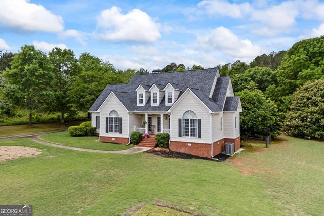 1080 Lakeside Court, Bishop, GA 30621