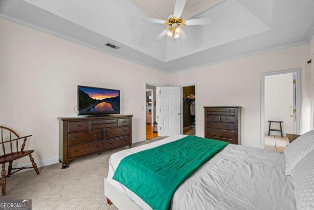 1080 Lakeside Court, Bishop, GA 30621