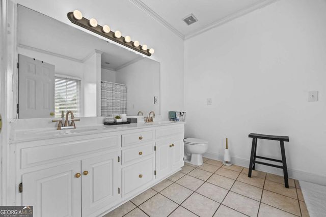 1080 Lakeside Court, Bishop, GA 30621