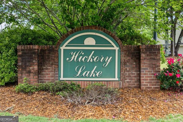 1080 Lakeside Court, Bishop, GA 30621