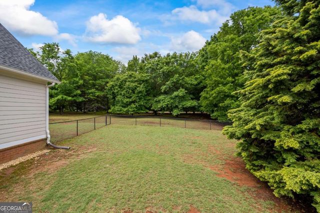 1080 Lakeside Court, Bishop, GA 30621