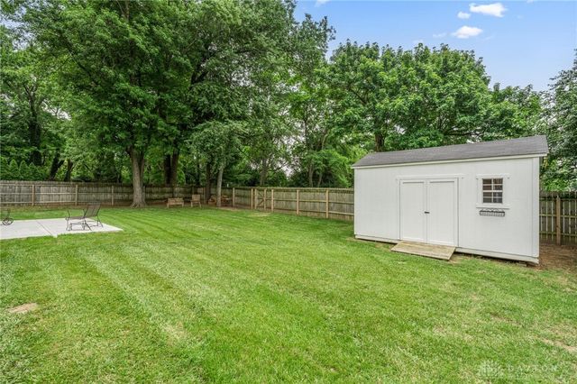 25 Eleanor Drive, Springboro, OH 45066