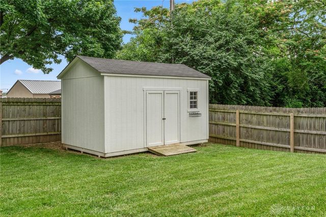 25 Eleanor Drive, Springboro, OH 45066