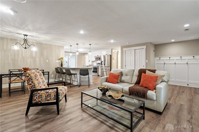 25 Eleanor Drive, Springboro, OH 45066
