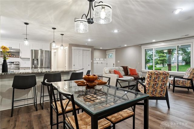 25 Eleanor Drive, Springboro, OH 45066