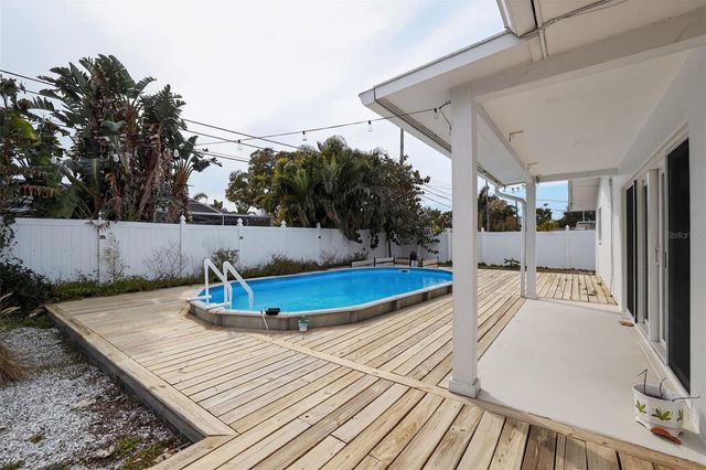 13940 ANTIGUA DRIVE, Seminole, FL 33776