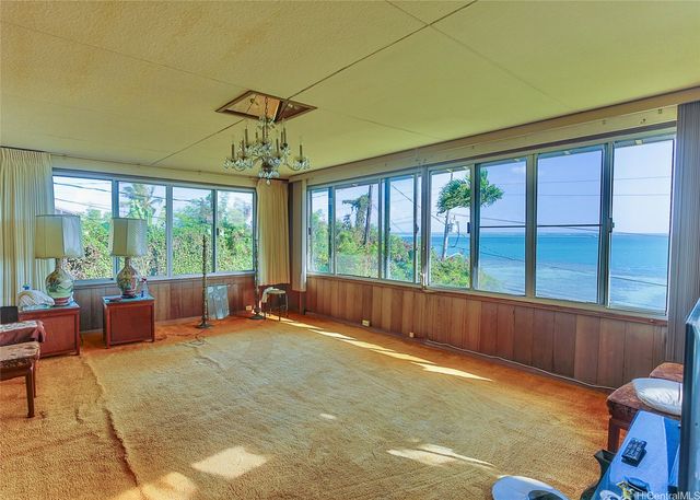 47-26 Kamehameha Highway, Kaneohe, HI 96744