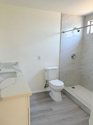 3985 Limestone Way, Sacramento, CA 95823