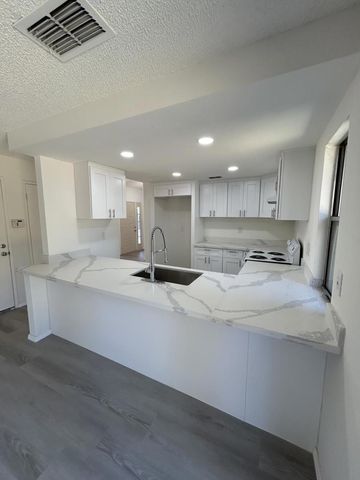 3985 Limestone Way, Sacramento, CA 95823