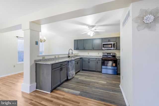 717 LEXINGTON DR, Bear, DE 19701