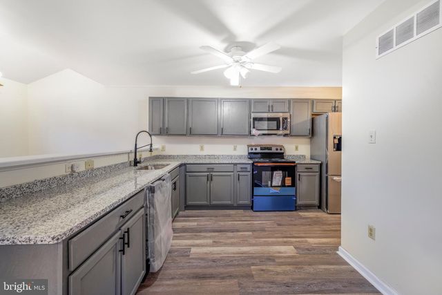 717 LEXINGTON DR, Bear, DE 19701