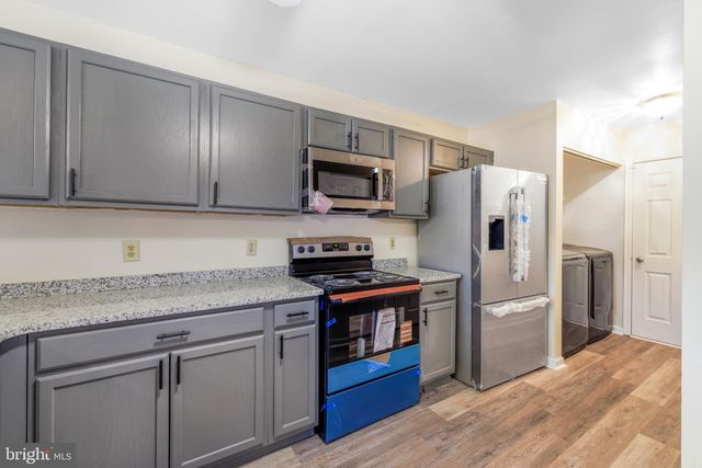 717 LEXINGTON DR, Bear, DE 19701