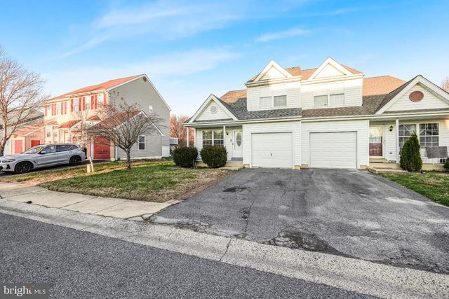 717 LEXINGTON DR, Bear, DE 19701