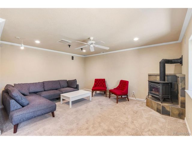 120 Red Clover Ct, Woodland Park, CO 80863