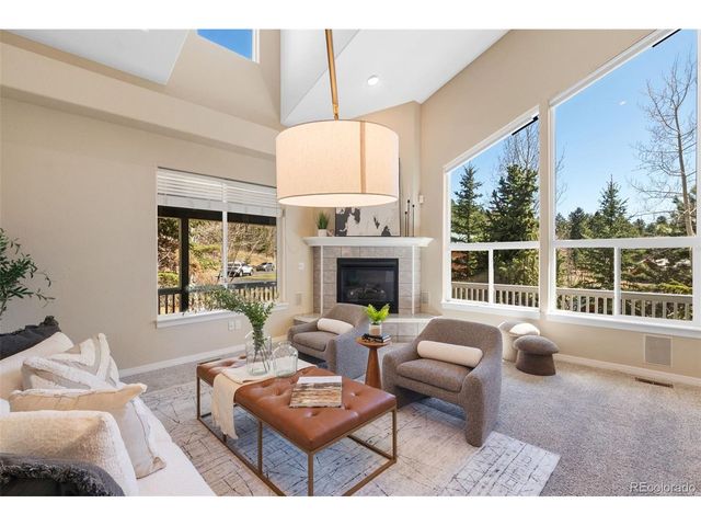 120 Red Clover Ct, Woodland Park, CO 80863