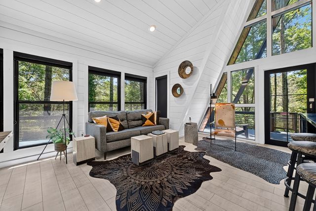 1027 Power Dam Road, Blue Ridge, GA 30513
