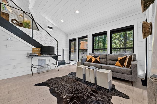 1027 Power Dam Road, Blue Ridge, GA 30513