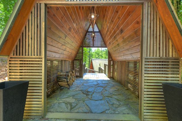 1027 Power Dam Road, Blue Ridge, GA 30513