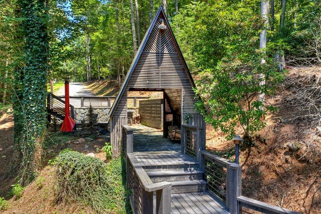 1027 Power Dam Road, Blue Ridge, GA 30513