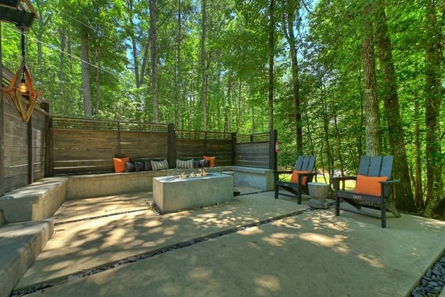 1027 Power Dam Road, Blue Ridge, GA 30513